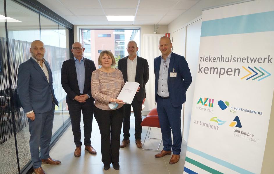 ZNK overhandiging regionaal zorgstratrategisch plan